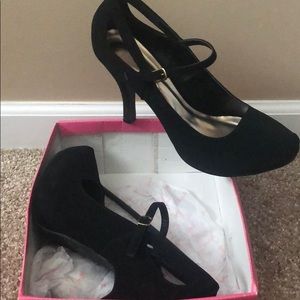 Black Suede Mary Jane High Heels, Sz 11